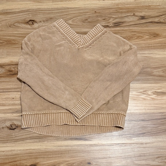 American Eagle Outfitters Sweaters - American Eagle Outfitters V-Neck Sweater in Tan